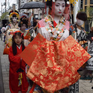 vol.11 人形フェス賞「優雅な女人」松居正博（第16回夕陽丘うえまち写真コンテスト）