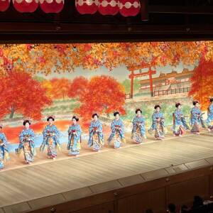 「都をどり 百五十回源氏物語 舞扇」開幕