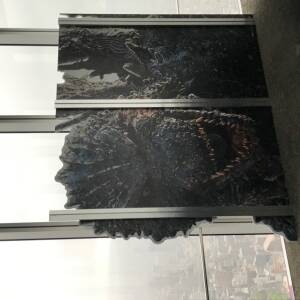 緊急速報、あべのハルカスが「ゴジラ」に襲われています！　